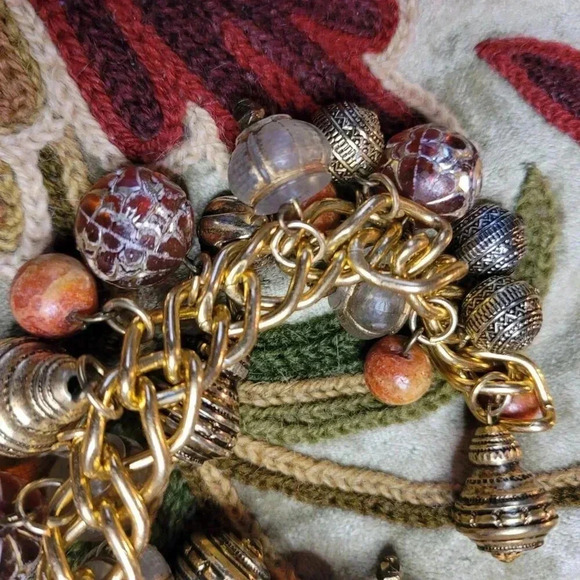 Gold-tone chain bracelet - Picture 4 of 6